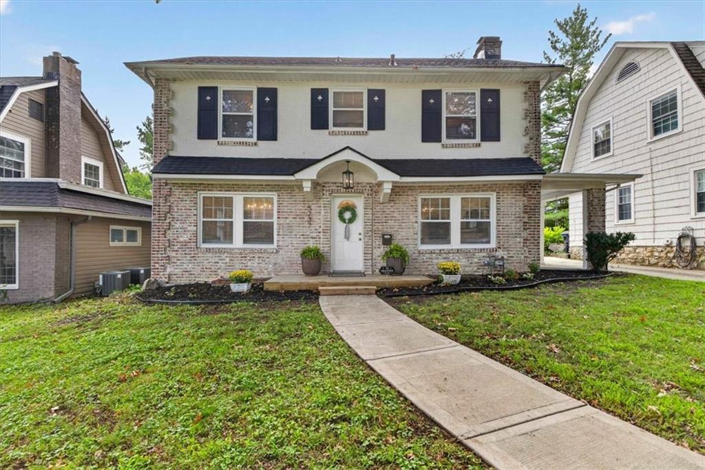 Photo of 5737 Cherry Street Kansas City MO 64110