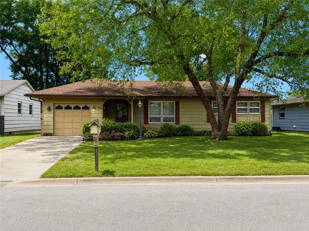 Photo of 305 N Ohio Street Coffeyville KS 67337
