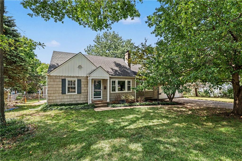 Photo of 6720 Floyd Street Overland Park KS 66204