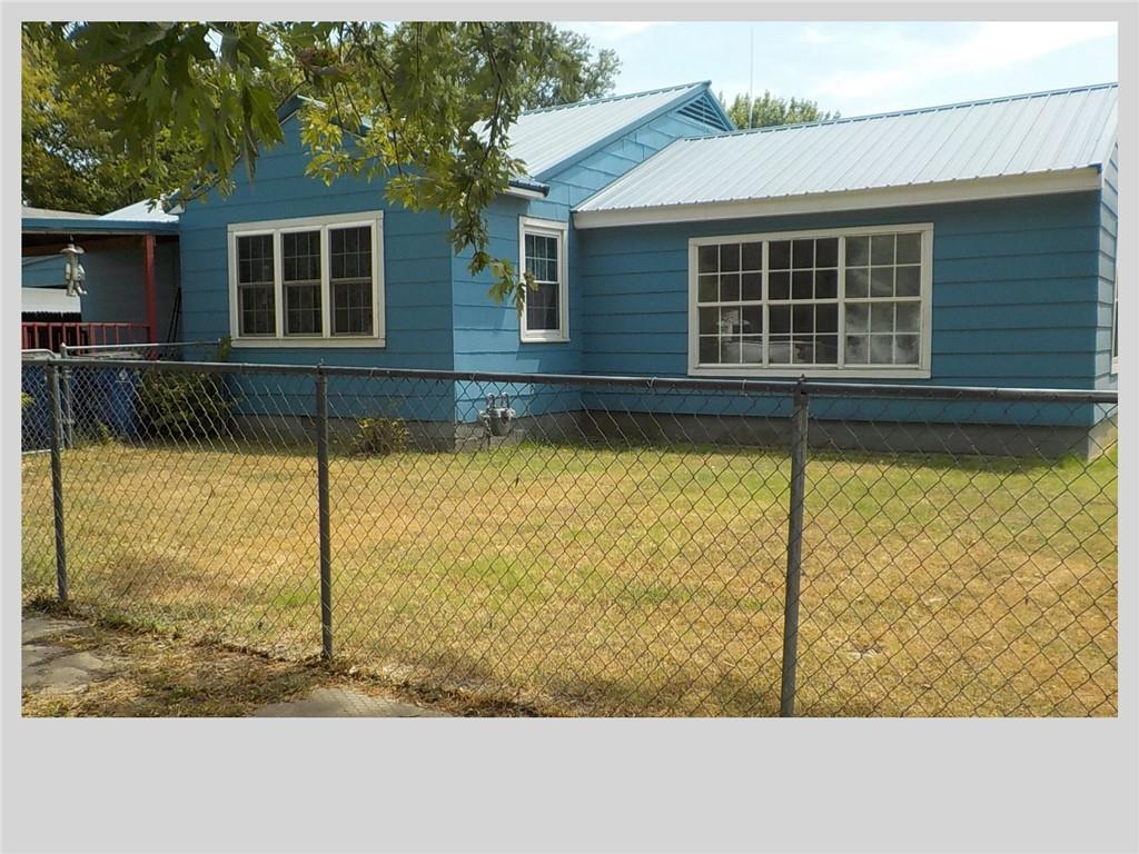 Photo of 307 W North Street Coffeyville KS 67337
