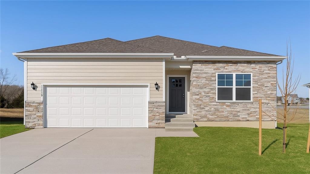 Photo of 200 Lake Meadows Drive Smithville MO 64089
