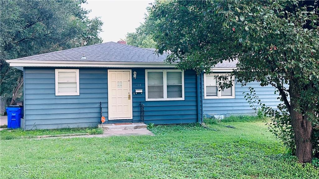 Photo of 509 SE Browning Avenue Lee's Summit MO 64063