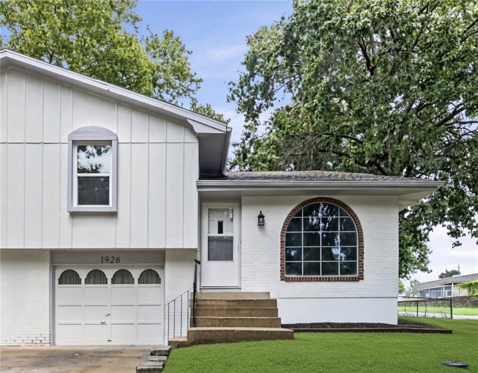 Photo of 1926 E Cedar Street Olathe KS 66062