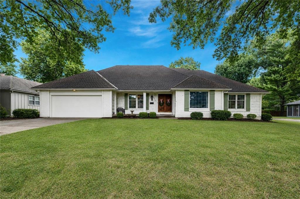 Photo of 5000 W 97th Terrace Overland Park KS 66207