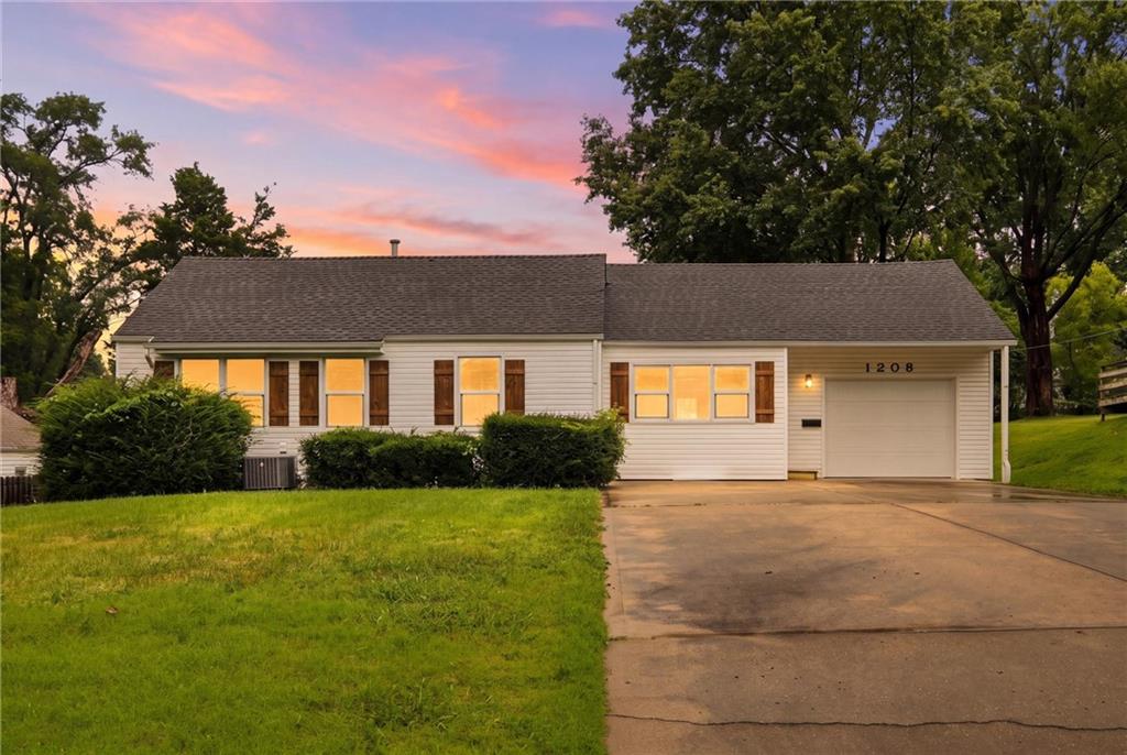 Photo of 1208 W 33rd Street Independence MO 64055