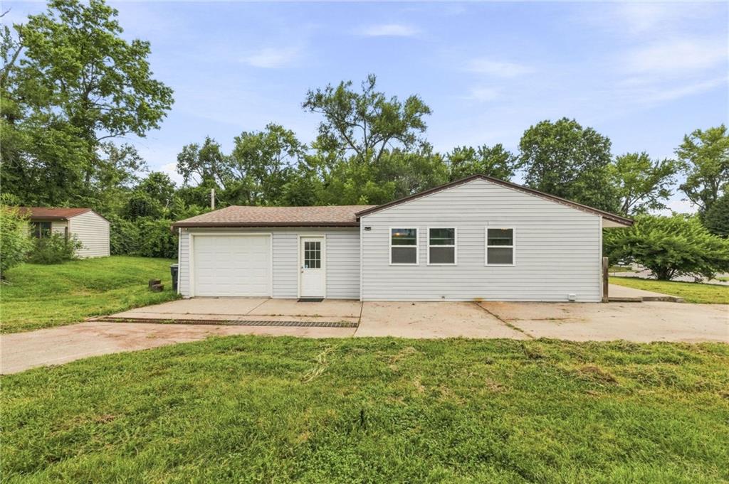 Photo of 5138 N CORRINGTON Avenue Kansas City MO 64119