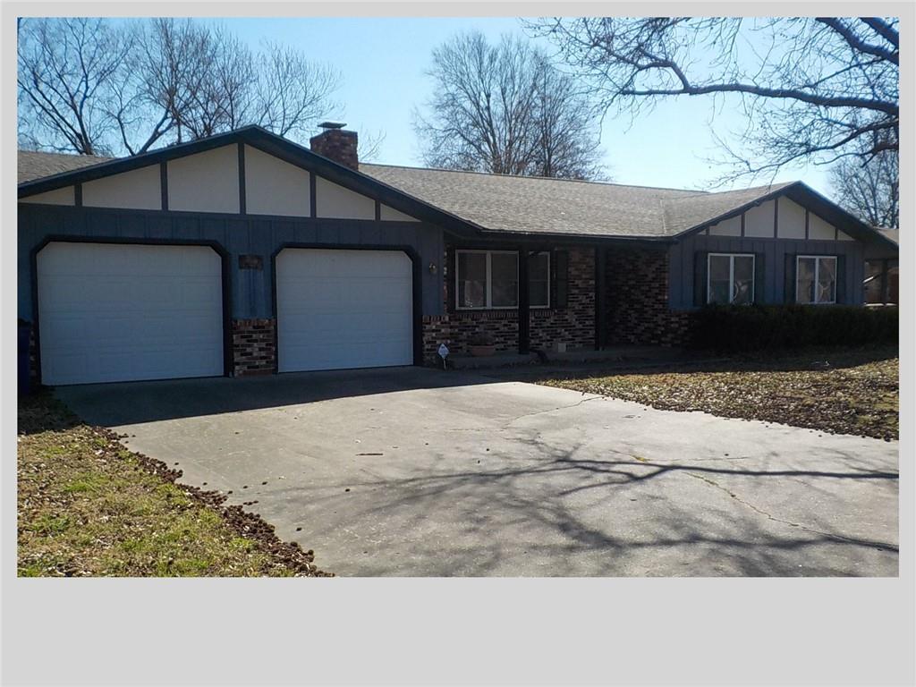 Photo of 307 Centennial Avenue Coffeyville KS 67337