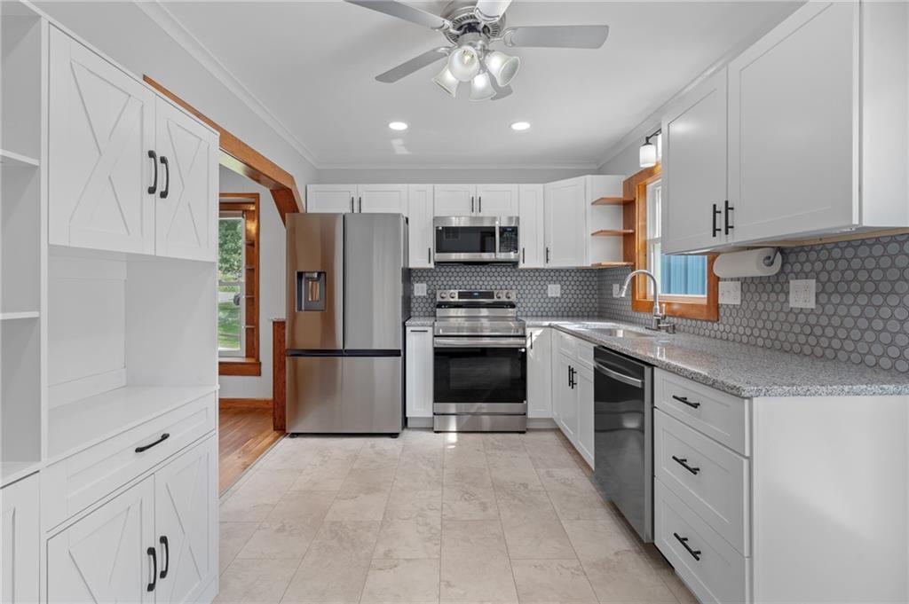 Photo of 214 N Center Street Cameron MO 64429