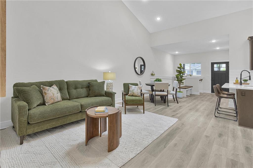 Photo of 5821 Hunter Court Raytown MO 64133