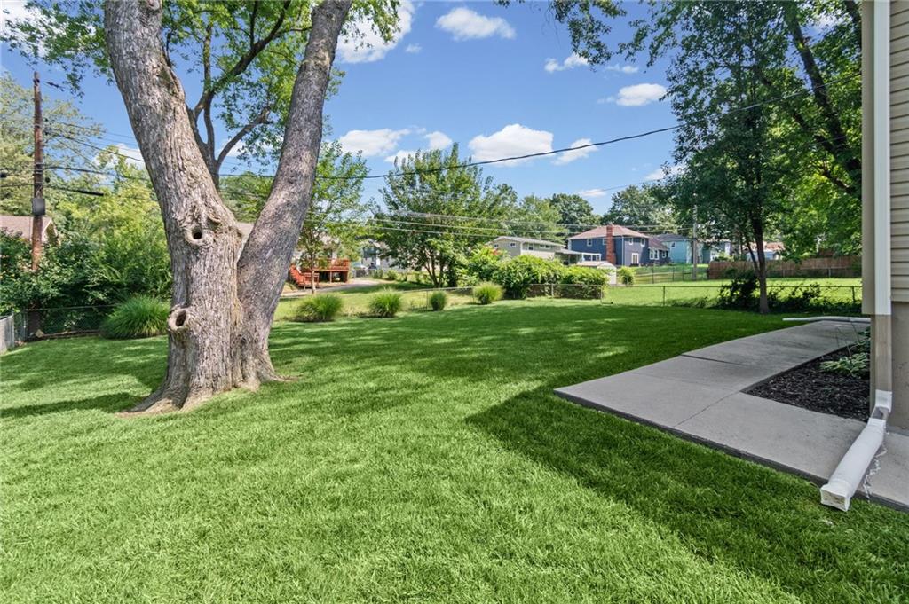 Photo of 1108 NE 52nd Terrace Kansas City MO 64118