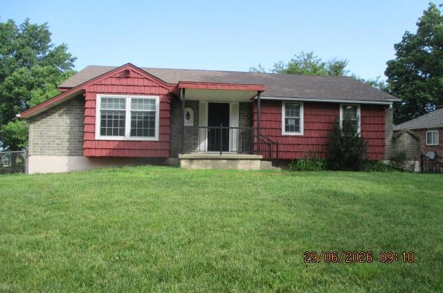 Photo of 1001 NW Canterbury Road Blue Springs MO 64015