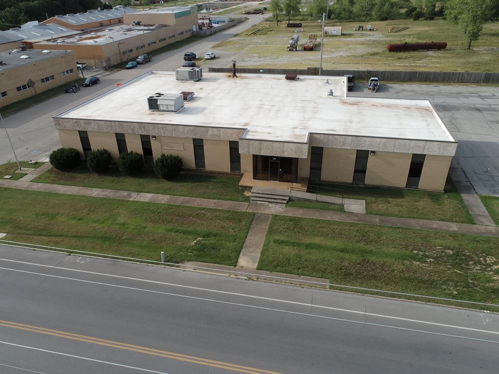 Photo of 824 E 4th Street Pittsburg KS 66762