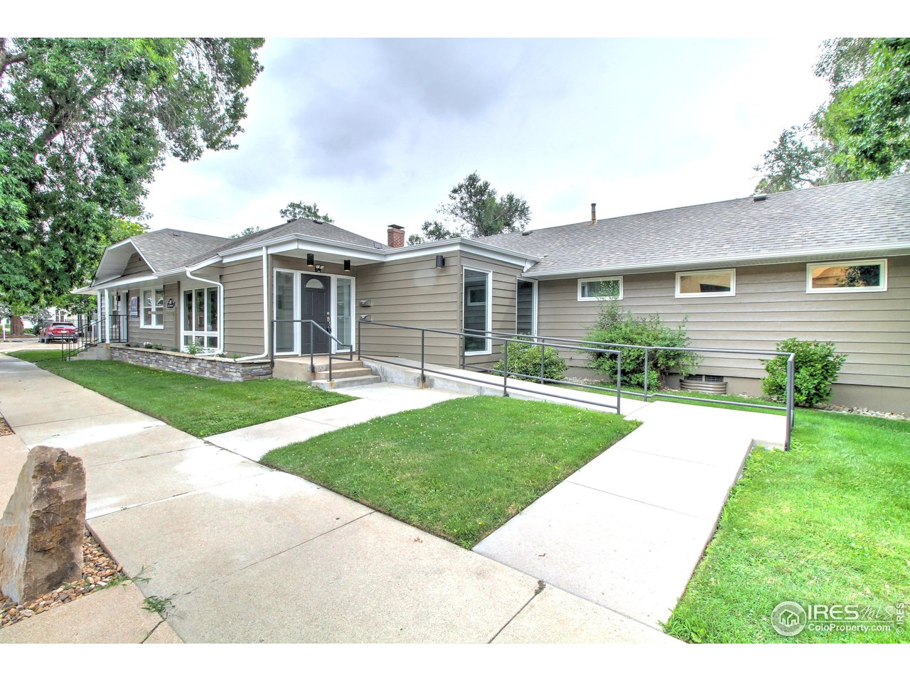 Photo of 401 E Cleveland St Lafayette CO 80026