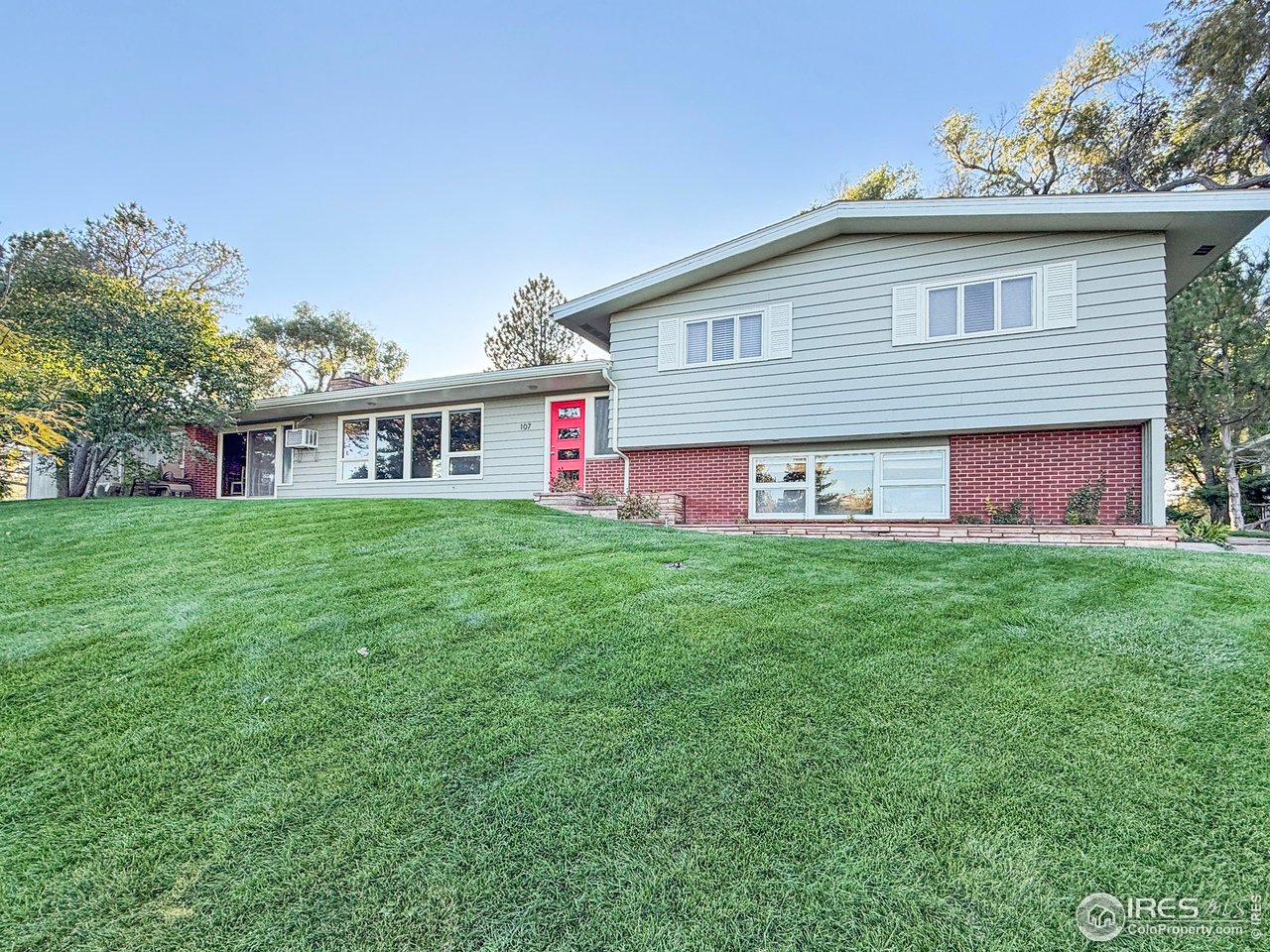 Photo of 107 Juniper Dr Sterling CO 80751
