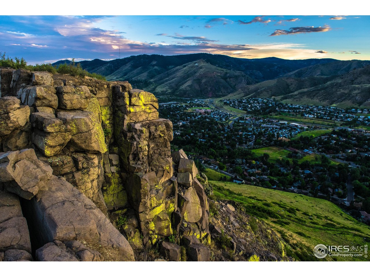Photo of 14484 Anvil Cir Golden CO 80403