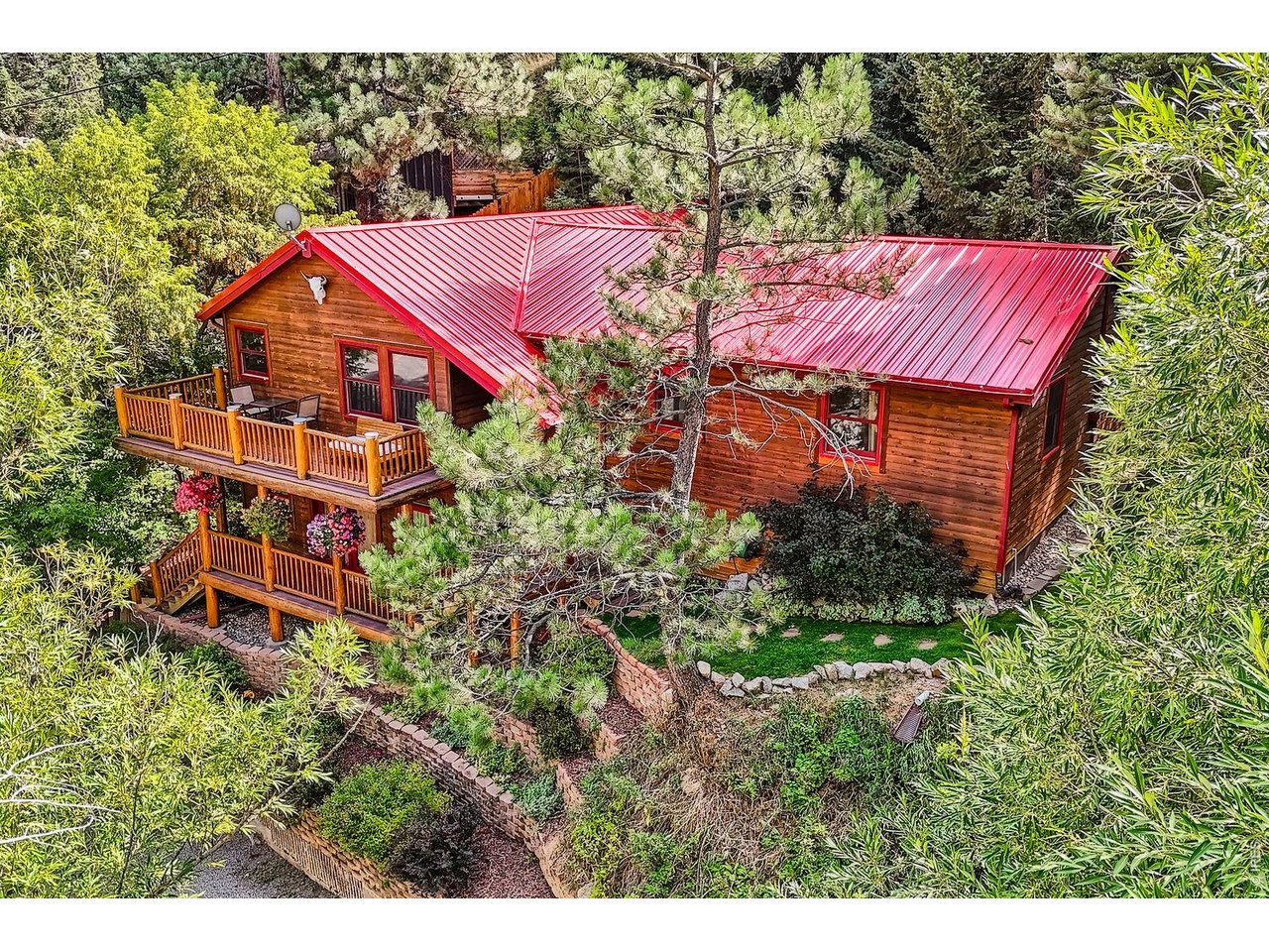 Photo of 907 Fourmile Canyon Dr Boulder CO 80302