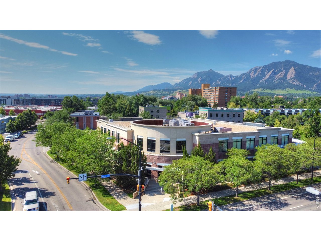Photo of 2590 Pearl St Boulder CO 80302