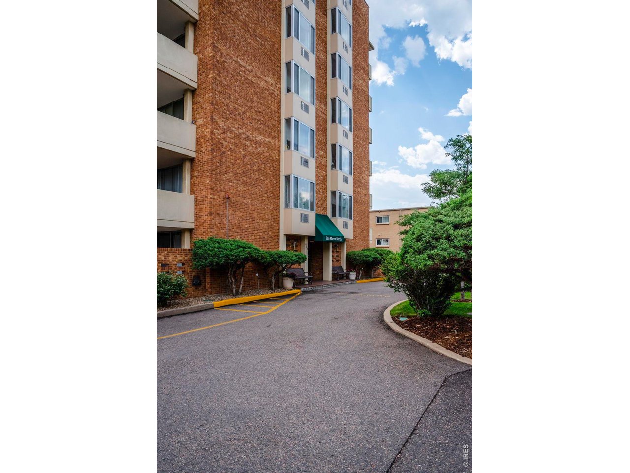 Photo of 850 20th St #406 Boulder CO 80302
