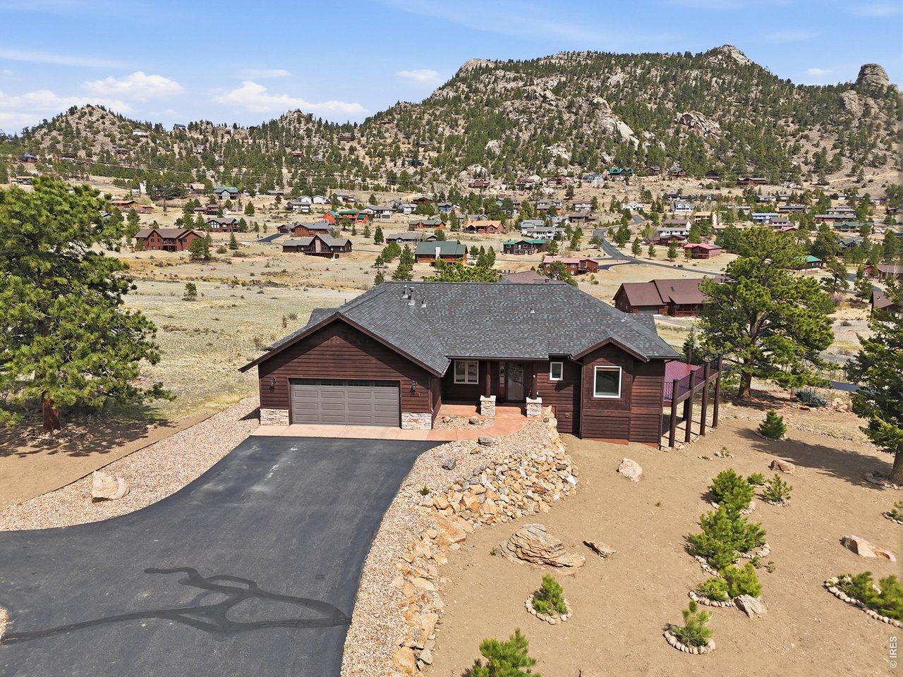 Photo of 2001 Cherokee Dr Estes Park CO 80517