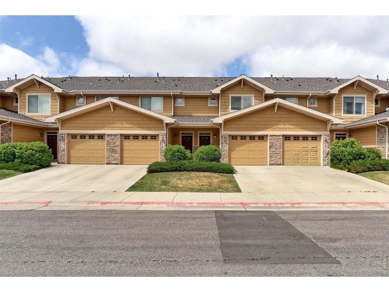 Photo of 9721 Dahlia Ln Thornton CO 80229