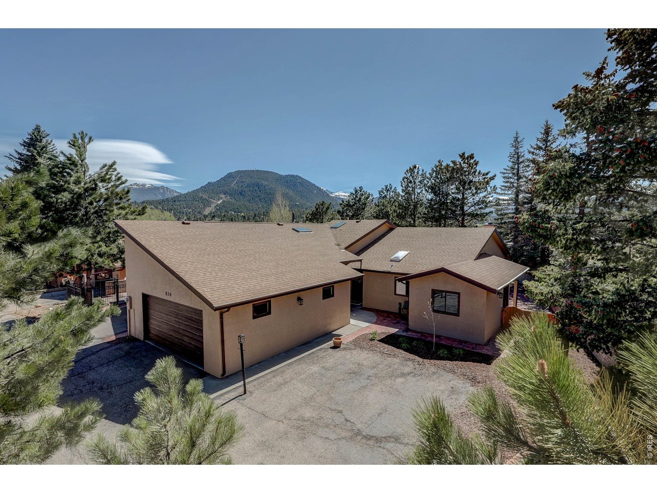 Photo of 836 Vista Ln Estes Park CO 80517