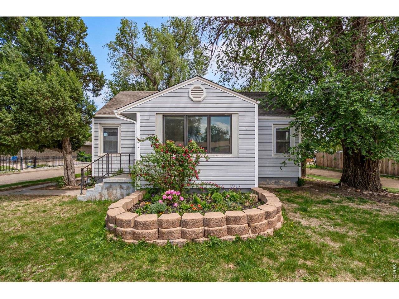 Photo of 1230 Hover St Longmont CO 80501