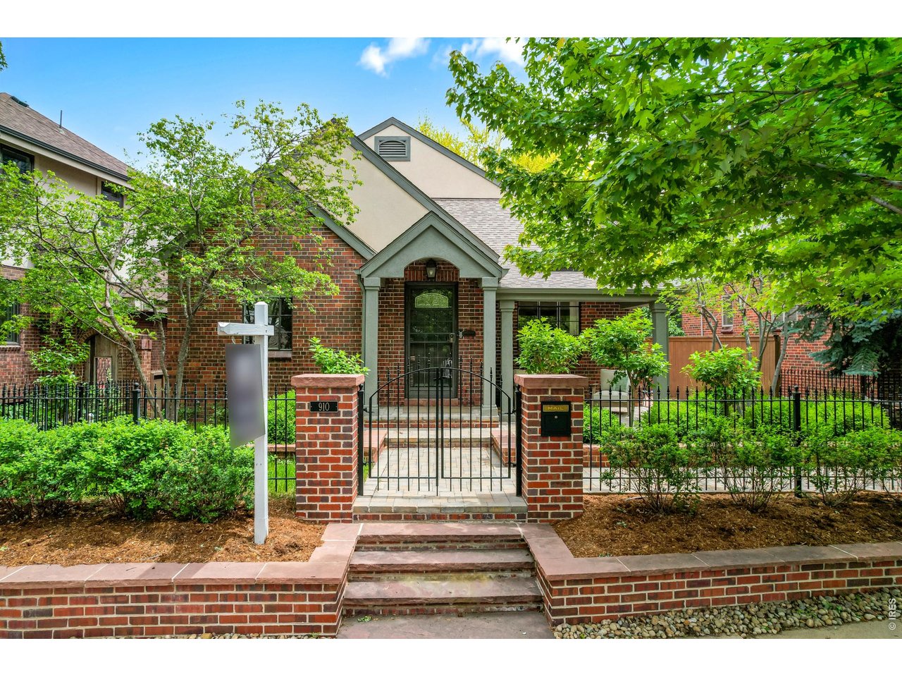 Photo of 910 S Euclid Way Denver CO 80209