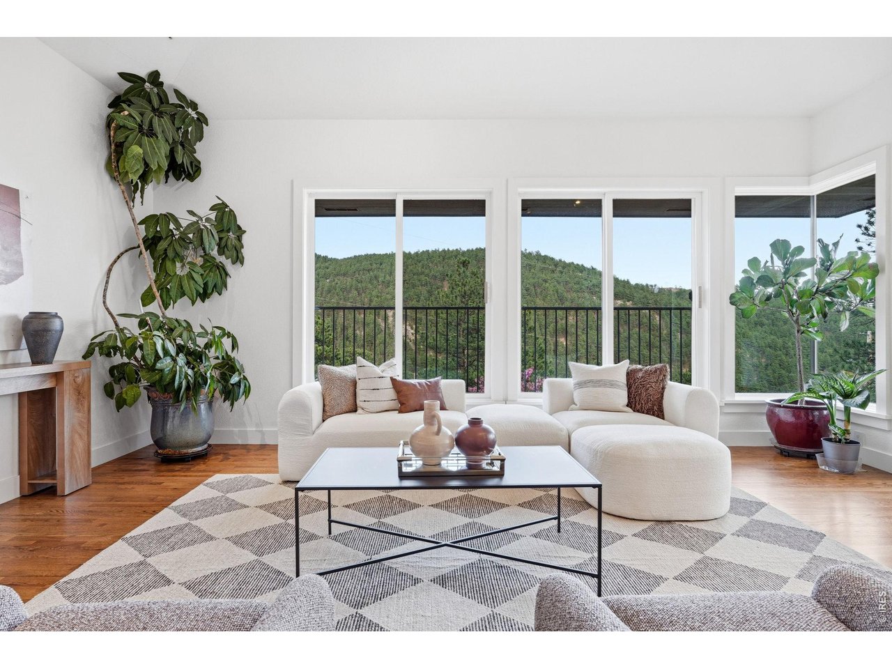 Photo of 208 Seven Hills Dr Boulder CO 80302