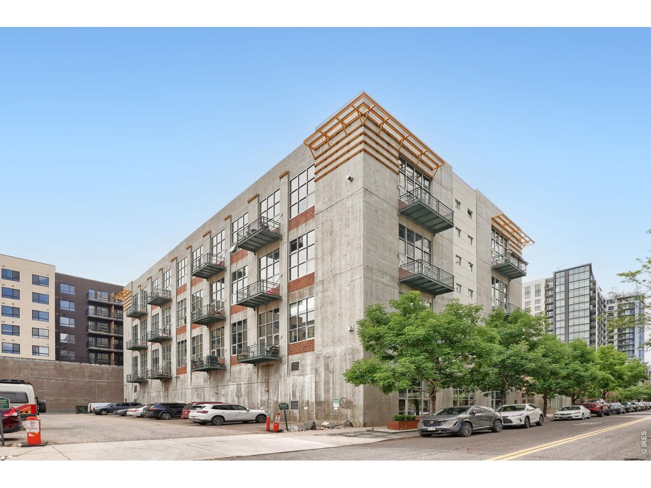 Photo of 1050 Cherokee St #401 Denver CO 80204