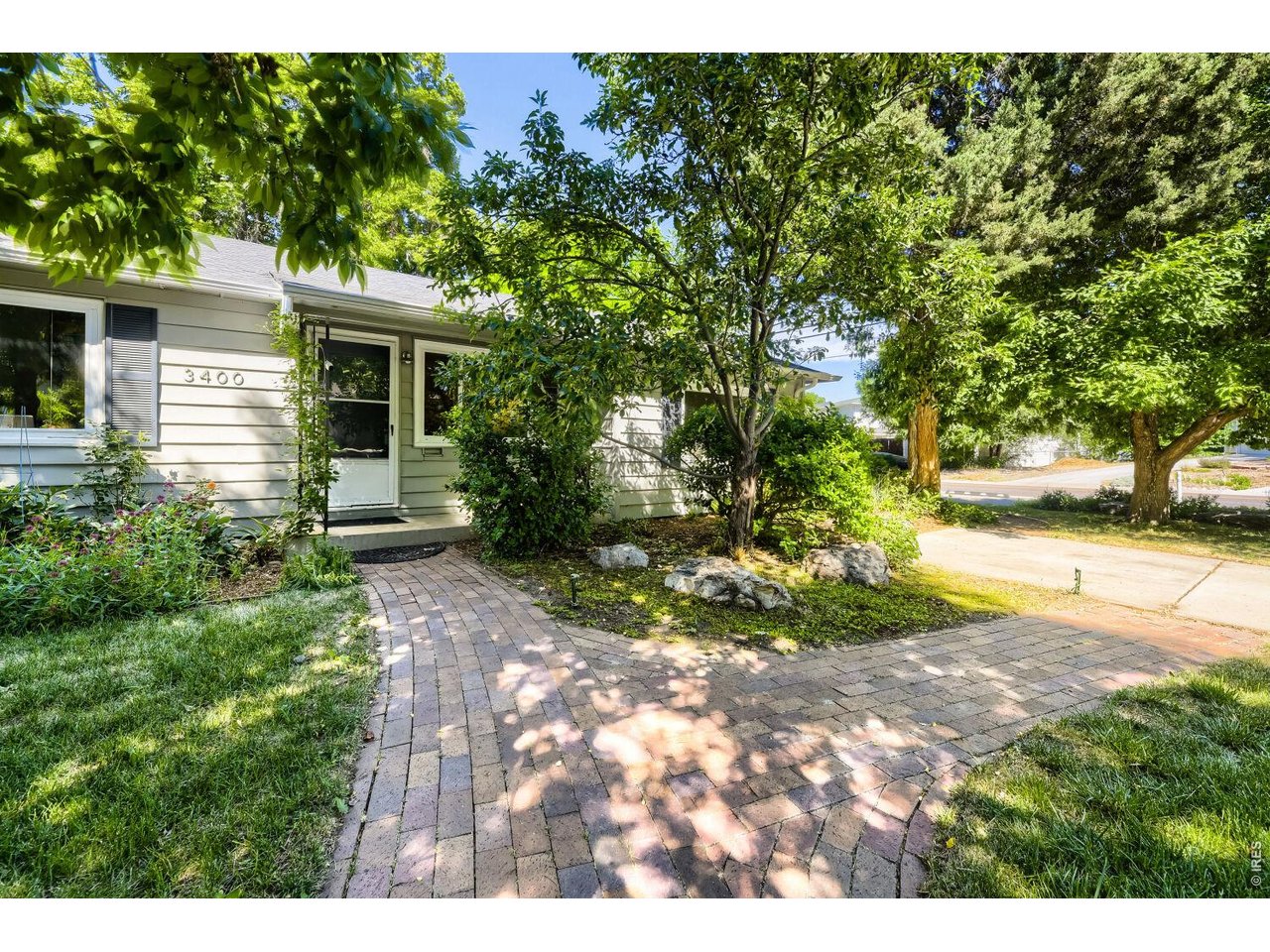 Photo of 3400 E Nielsen Ln Denver CO 80210