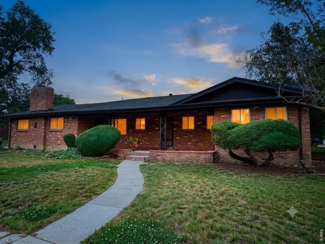 Photo of 905 W 3rd Ave Broomfield CO 80020