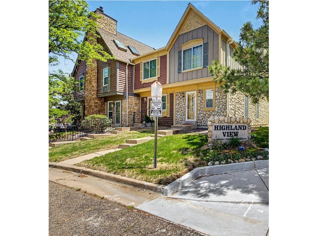 Photo of 8198 S Columbine Ct Centennial CO 80122