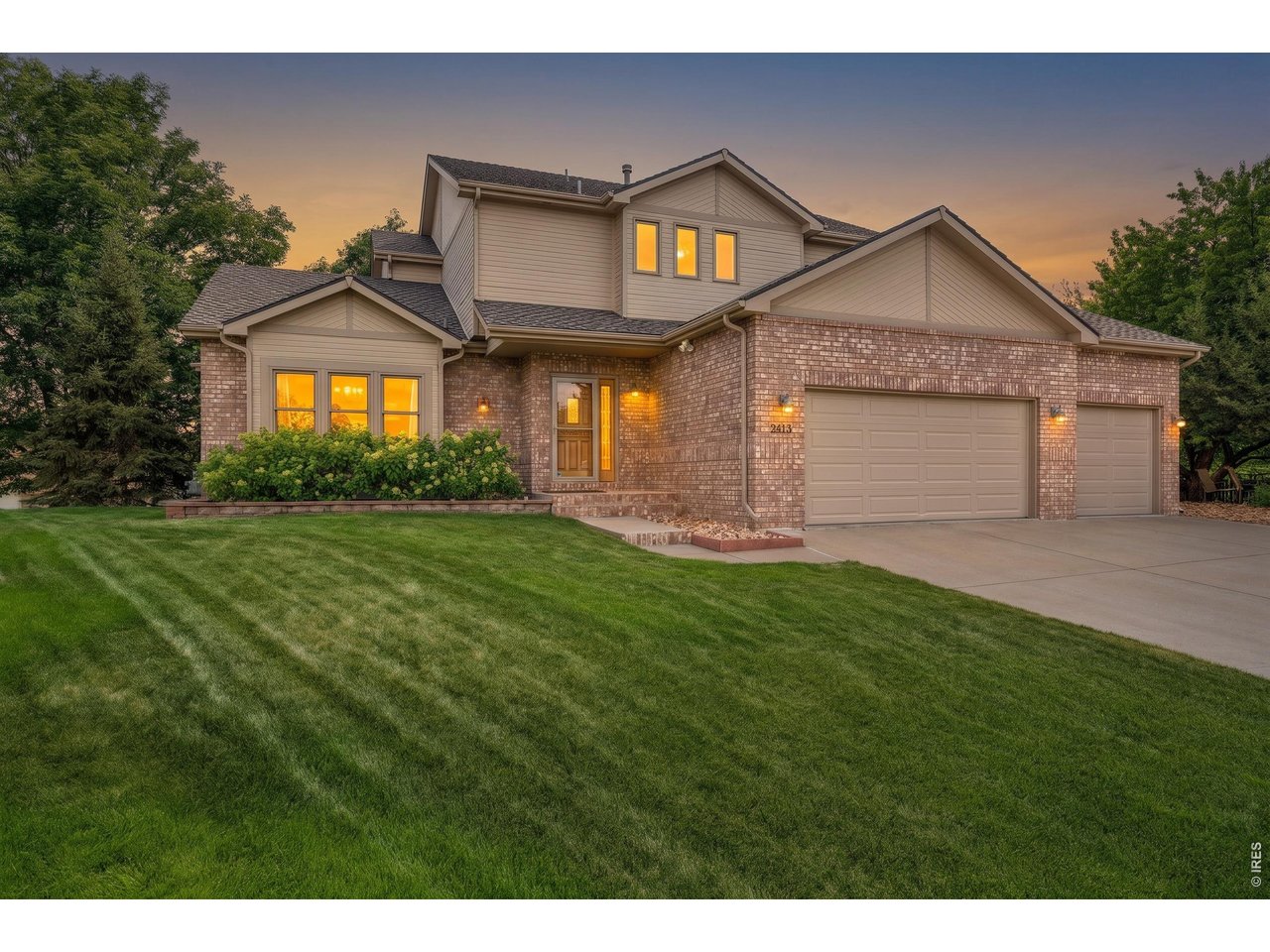 Photo of 2413 Willow Ln Longmont CO 80503