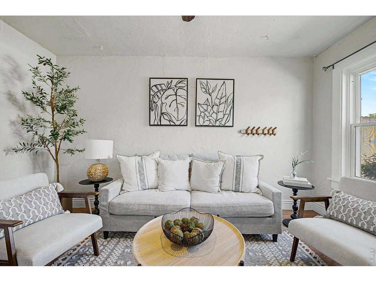 Photo of 1962 S Logan St Denver CO 80210