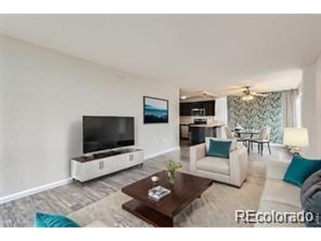 Photo of 909 N Logan St #4-A Denver CO 80203