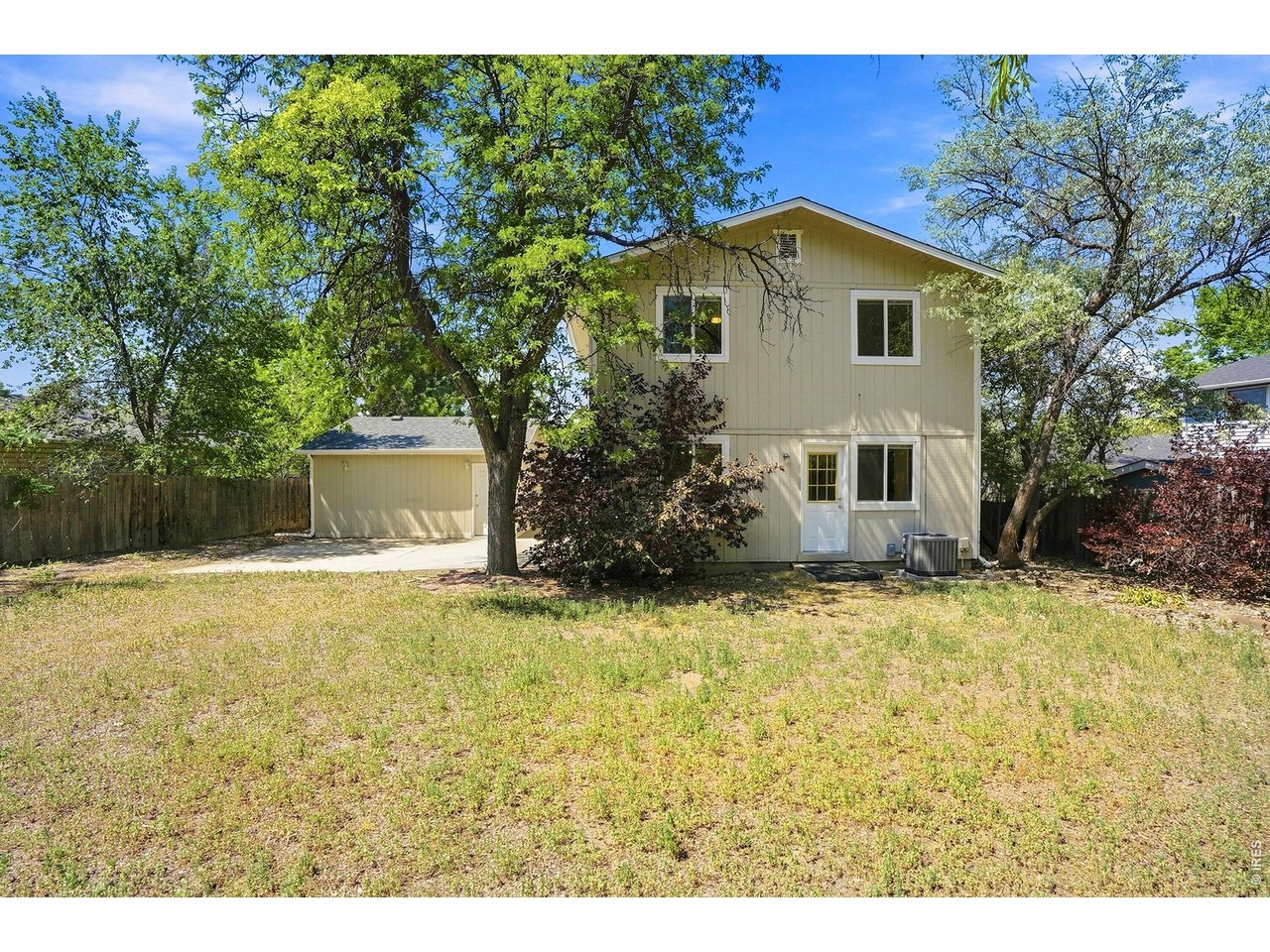 Photo of 942 Granite Ct Longmont CO 80504