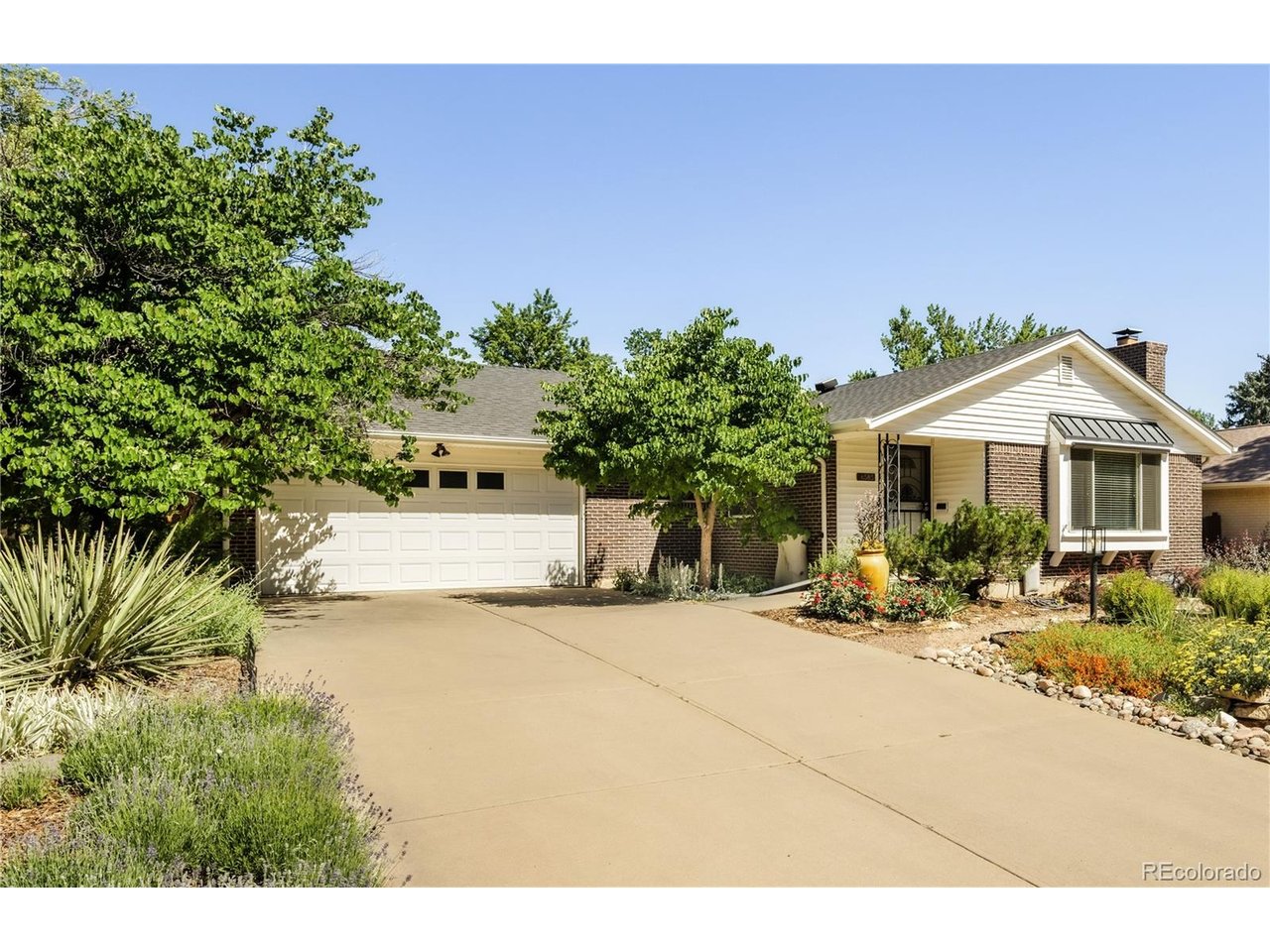 Photo of 6585 E Colorado Dr Denver CO 80224