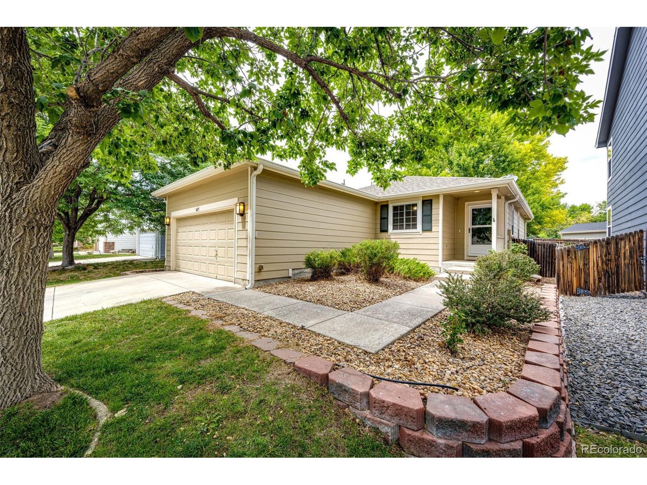 Photo of 16475 E Phillips Pl Englewood CO 80112