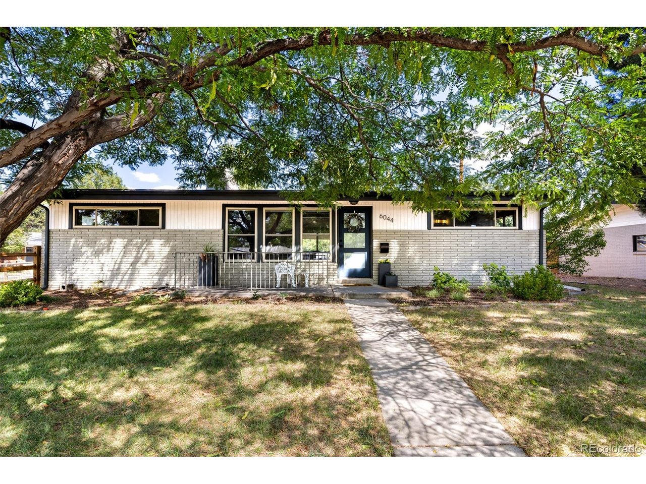 Photo of 6044 S Fairfield St Littleton CO 80120