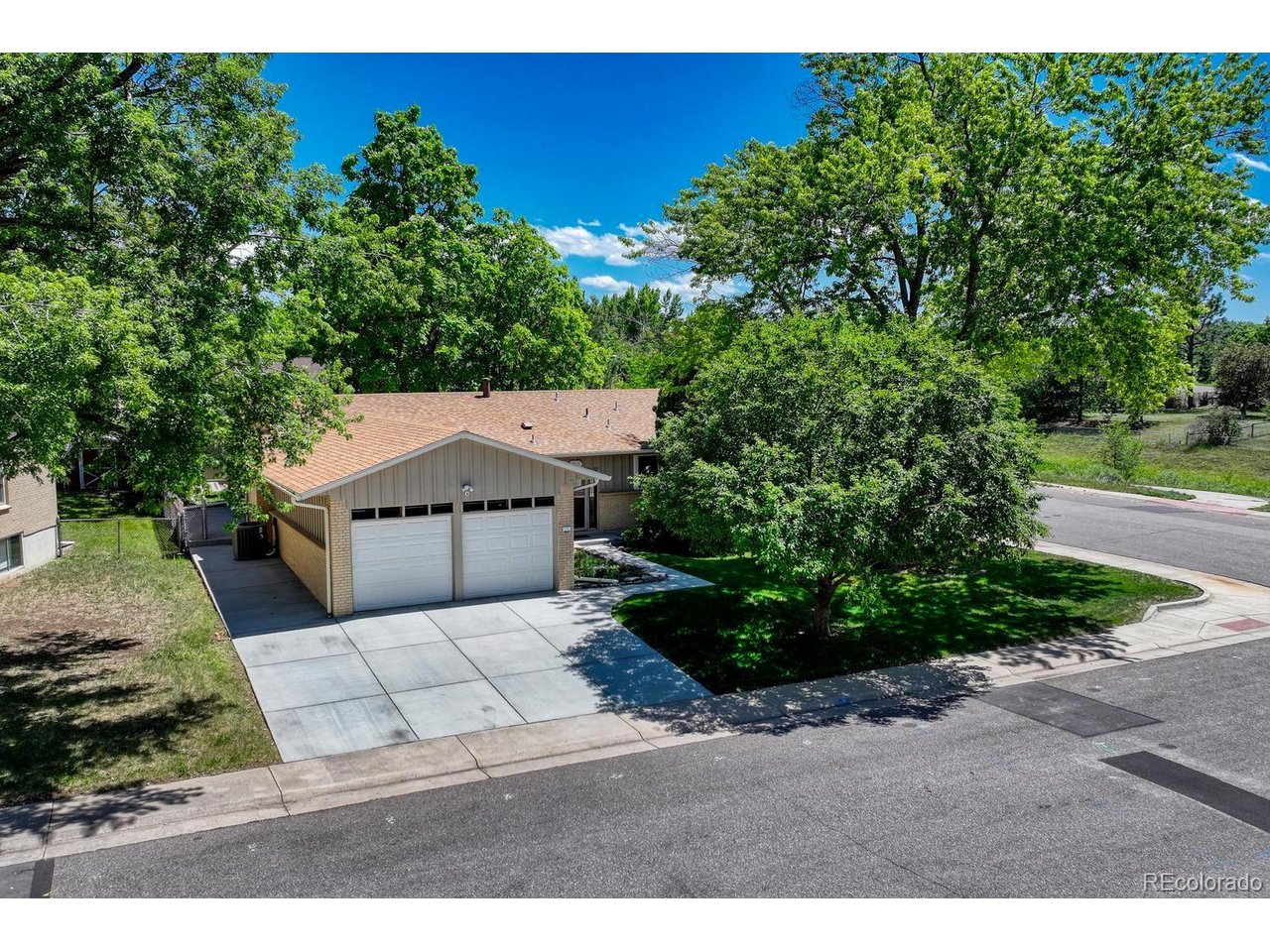 Photo of 6904 E Villanova Pl Denver CO 80224