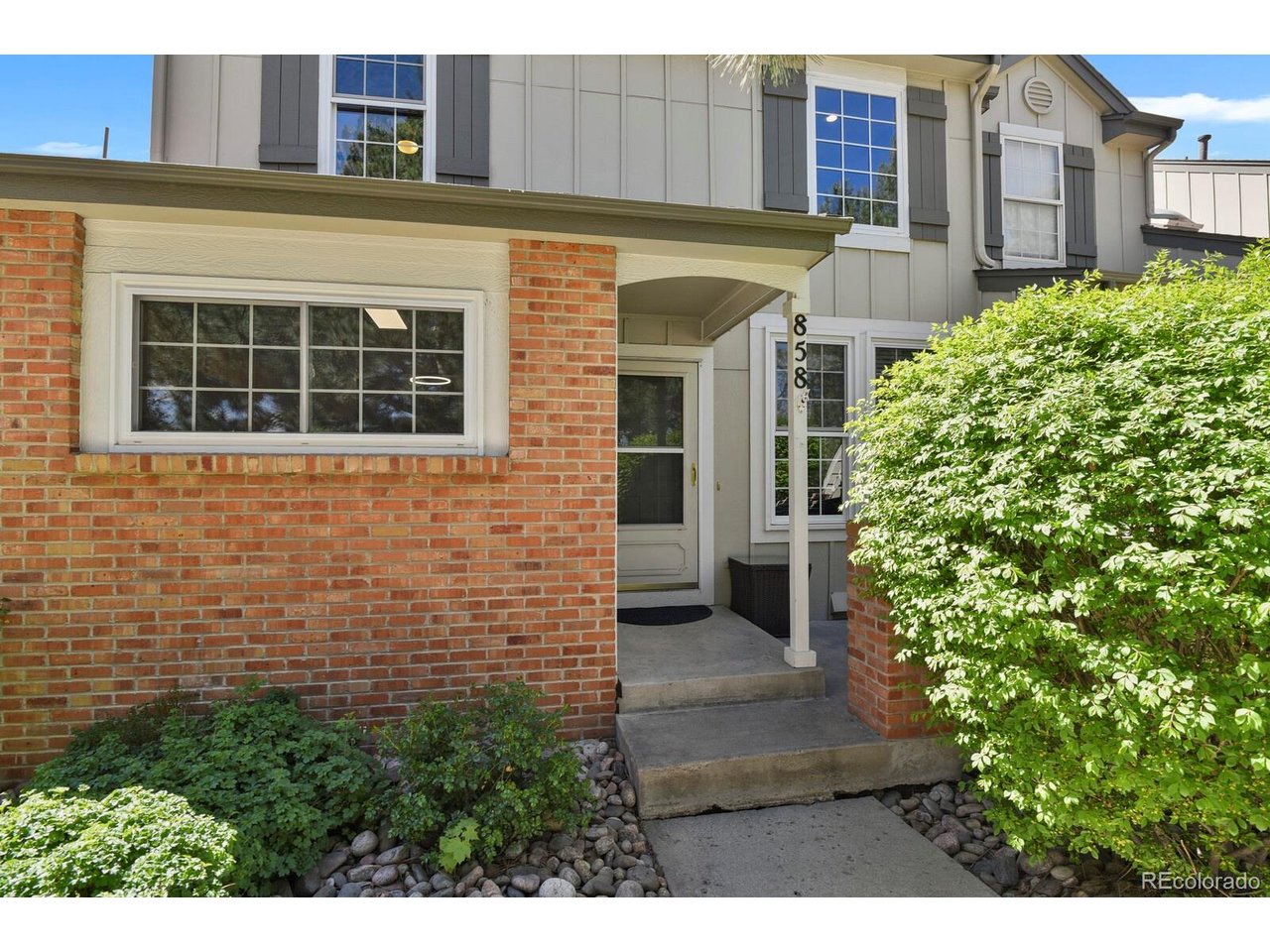 Photo of 858 S Granby Cir Aurora CO 80012