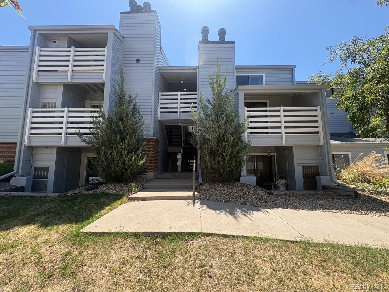 Photo of 7665 E Eastman Ave #204B Denver CO 80231
