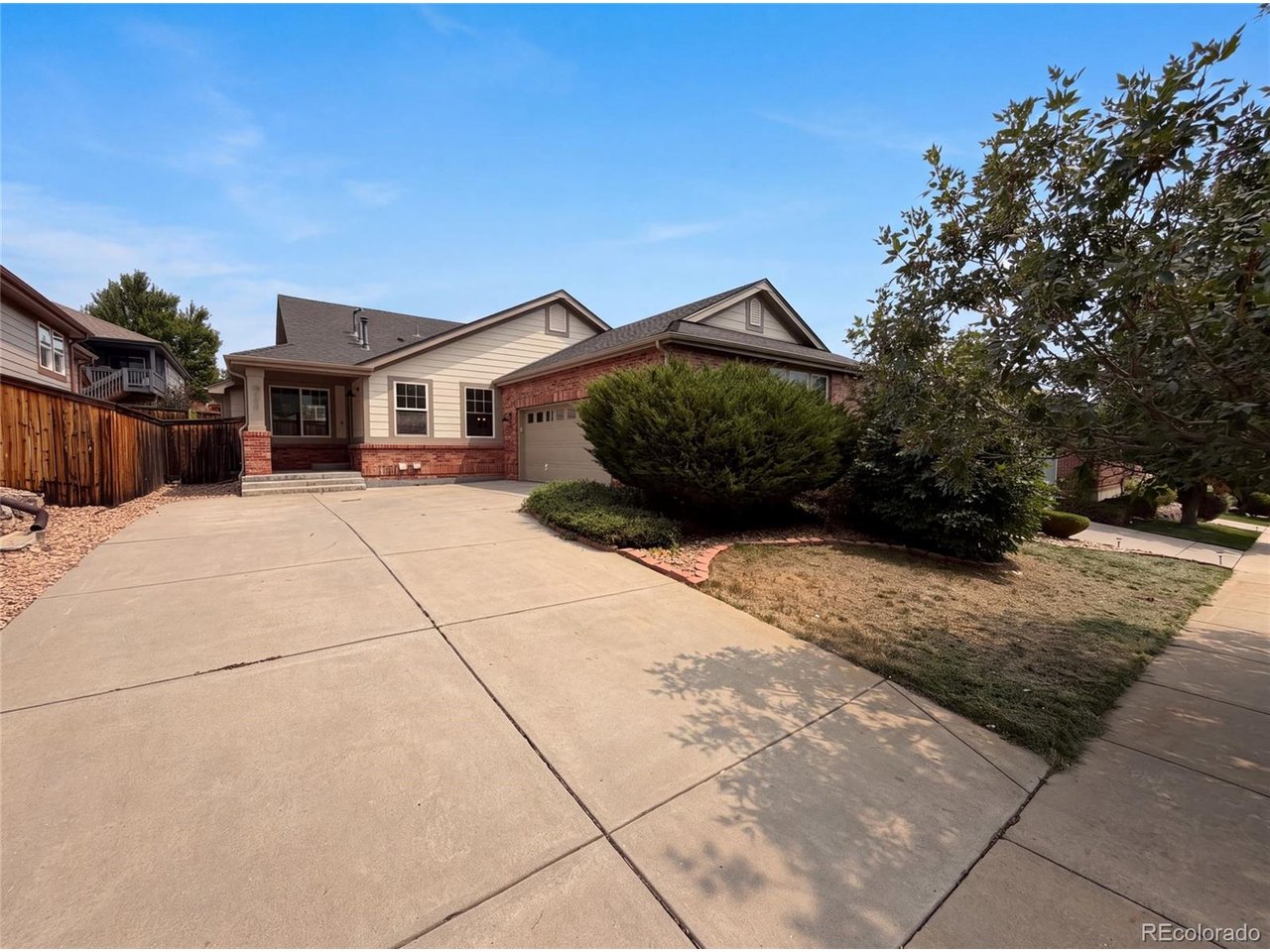 Photo of 2802 S Ireland Way Aurora CO 80013