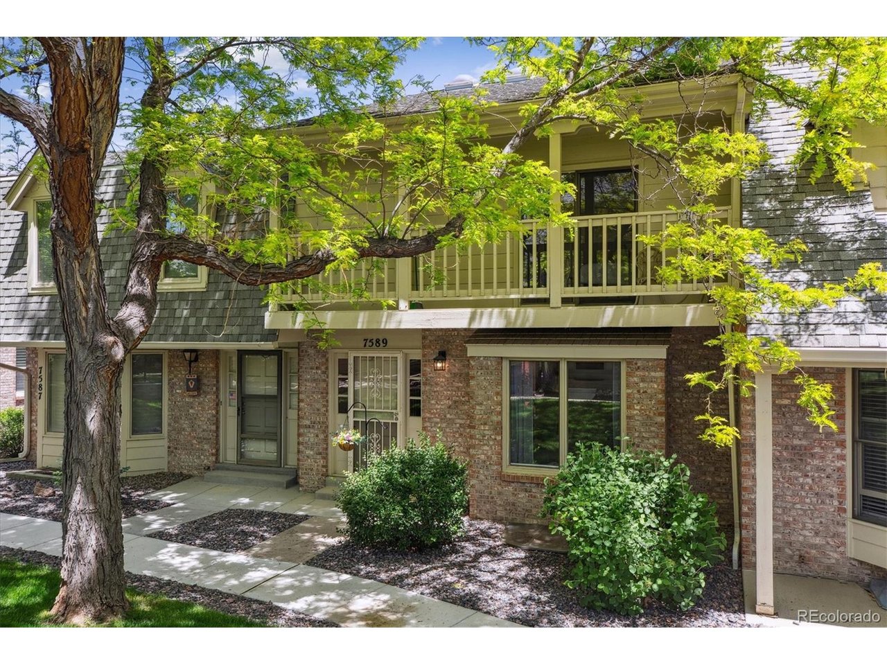 Photo of 7589 S Cove Cir Centennial CO 80122