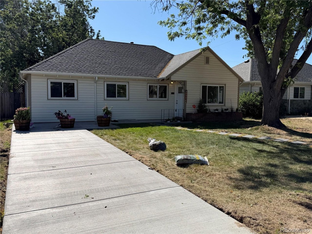 Photo of 5040 Elm Ct Denver CO 80221