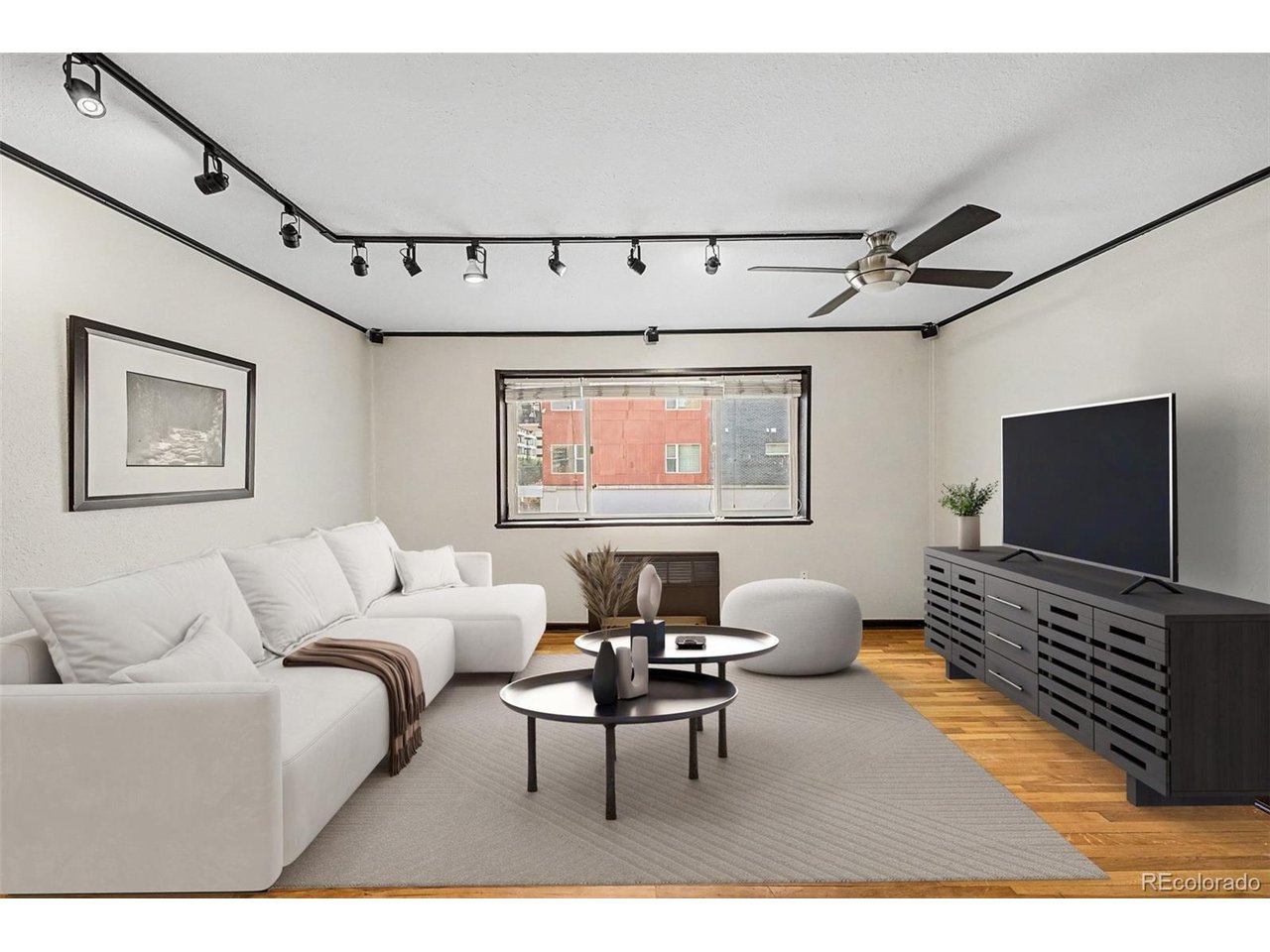 Photo of 1101 Bellaire St #202 Denver CO 80220