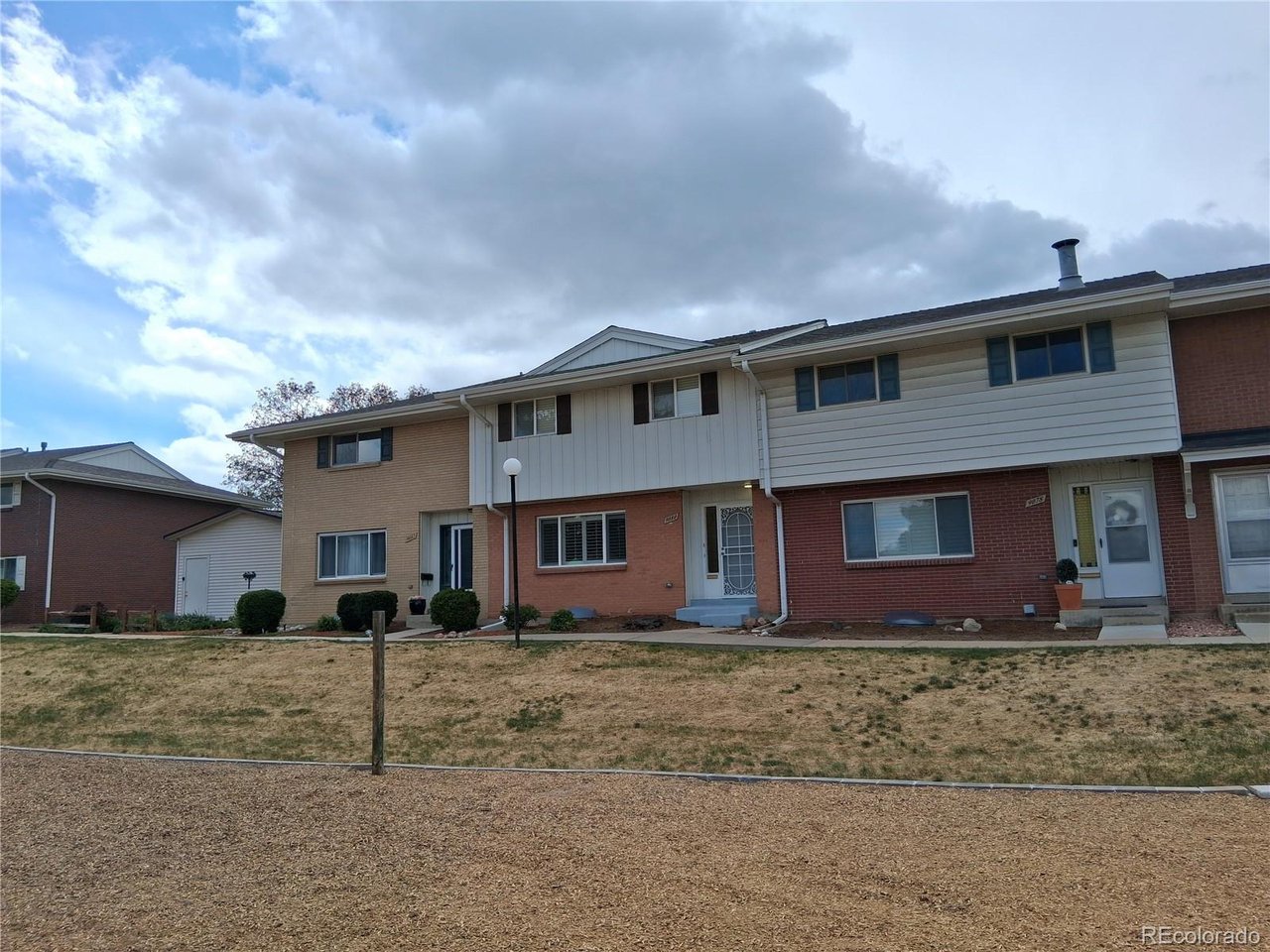 Photo of 9080 E Nassau Ave Denver CO 80237