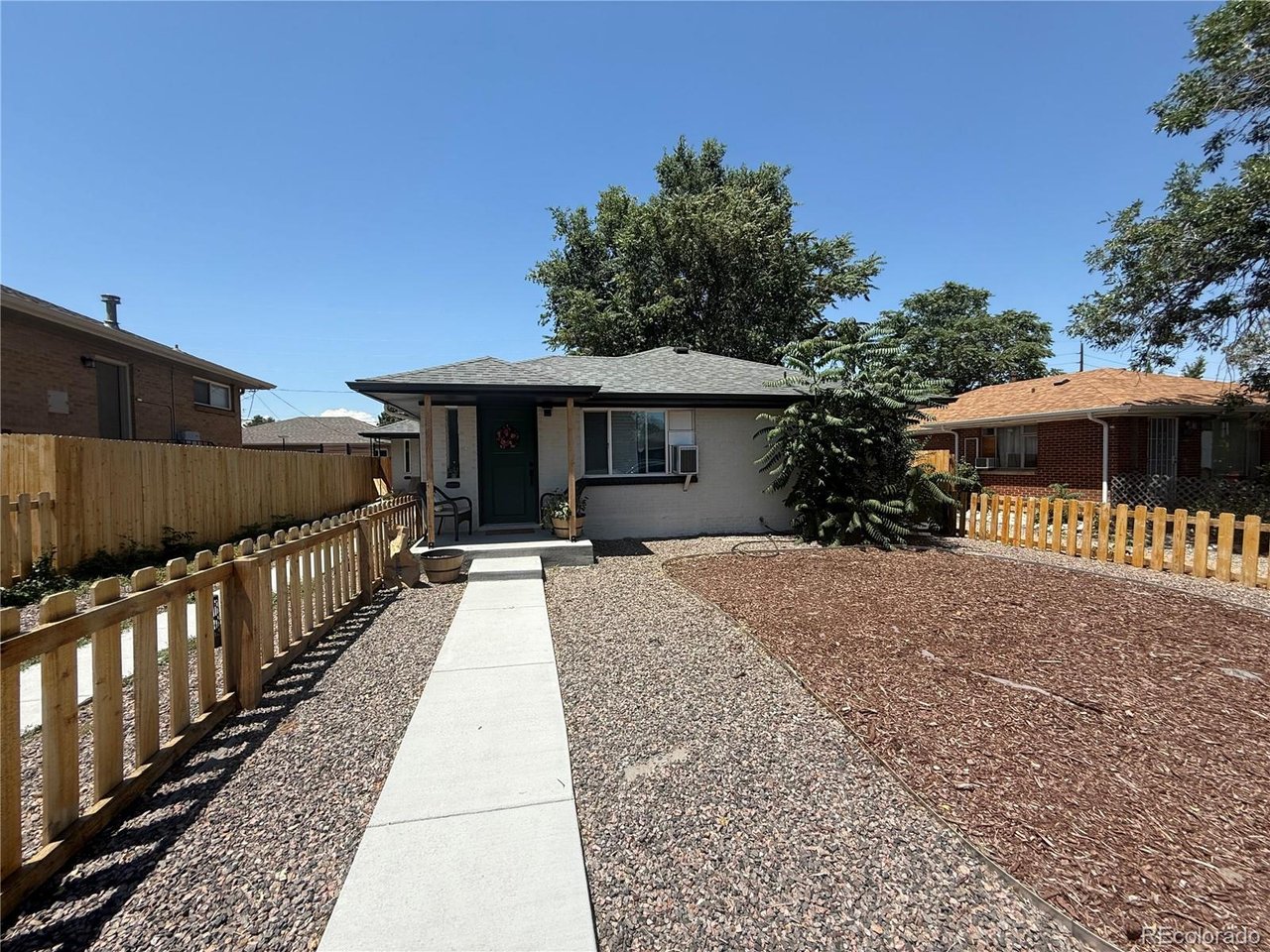 Photo of 3313 Jasmine St Denver CO 80207