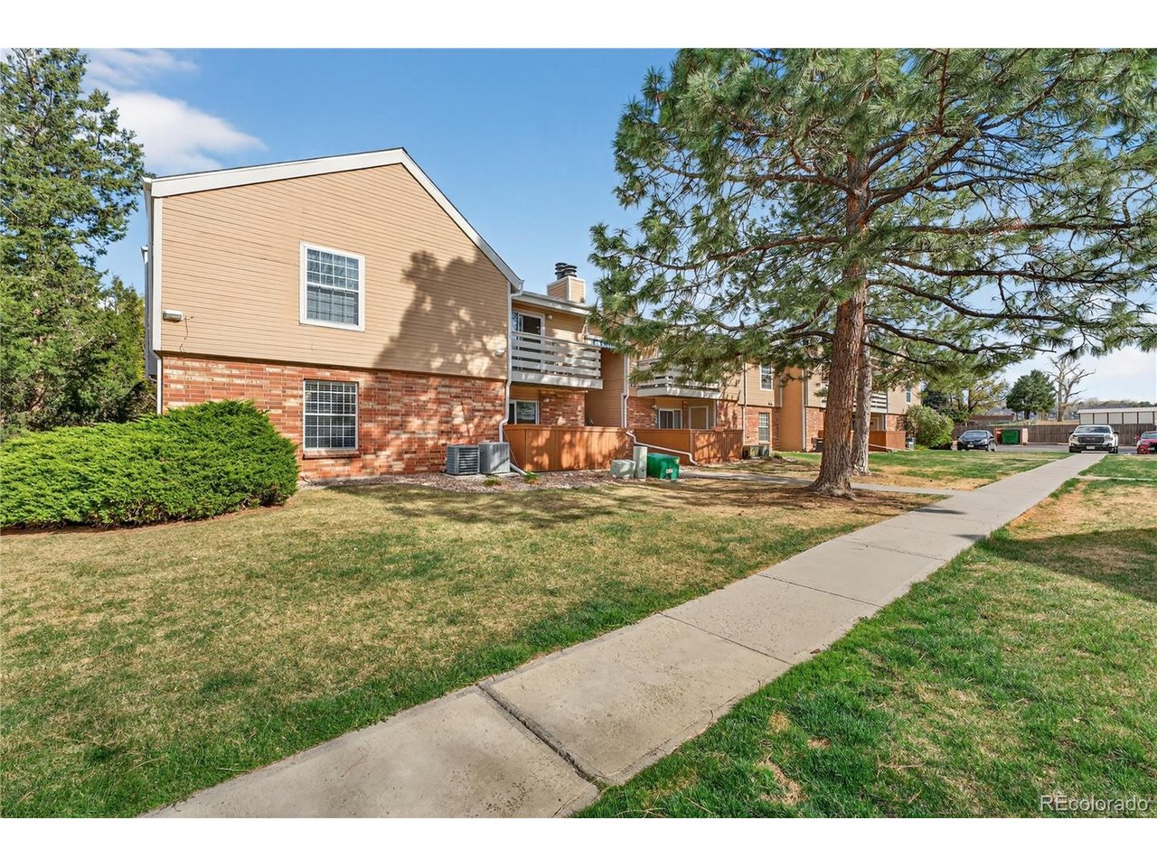 Photo of 3320 S Ammons St #101 Lakewood CO 80227