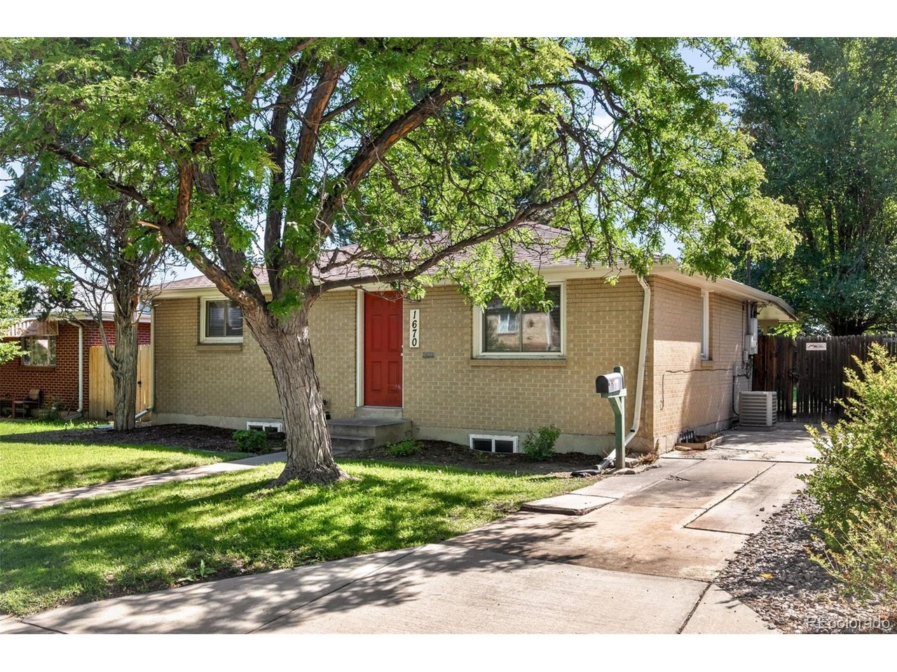 Photo of 1670 S Franklin St Denver CO 80210